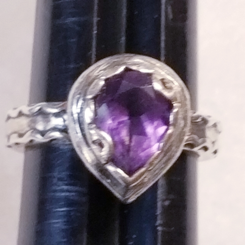 Silpada Sterling Silver Ring with Purple Teardrop Gem - Picture 7 of 13